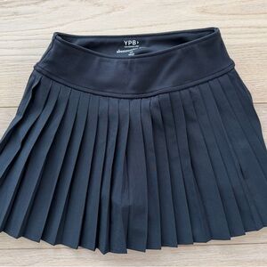 Abercrombie Kids Black pleated skort - worn once